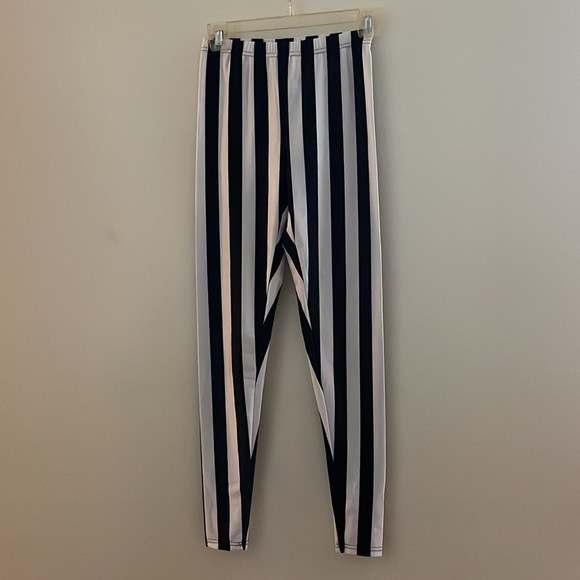 3 Piece Beetlejuice Halloween Costume, Black & White Stripes, Size Adult Small - Picture 4 of 12